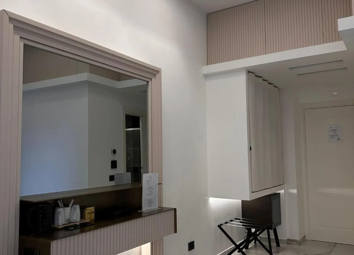 Maison Tritone Rome 4*,