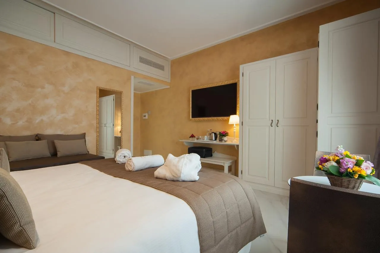 Maison Tritone Rome